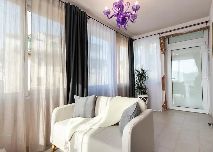 Yukka Comfor Center Hvar With Parking Hvar Town